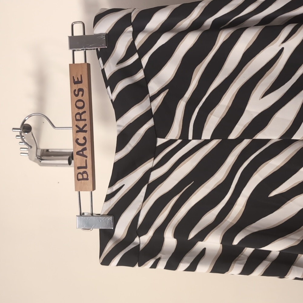 Zebra Pattern Pants - Picture 4 of 12
